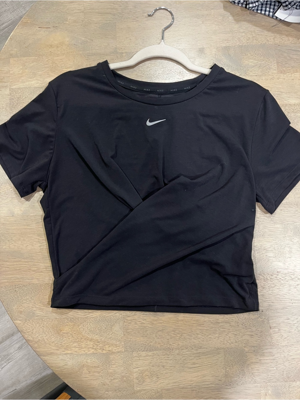 Women’s Nike Wrap Crop Top Black / Flattering Workout Too